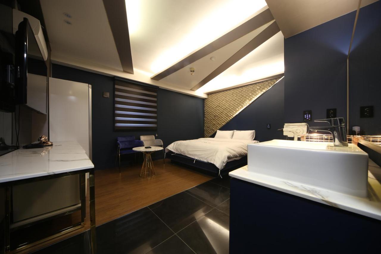 Hotel Yeogiatte Daegu Station Exterior photo